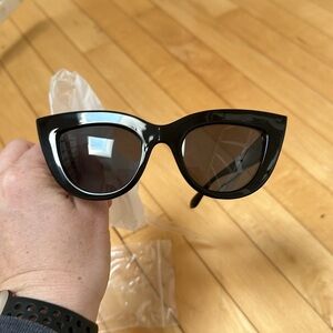 BNWT Black Fashion Sunglasses